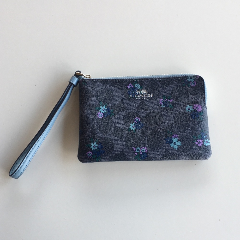 Coach / Wristlet